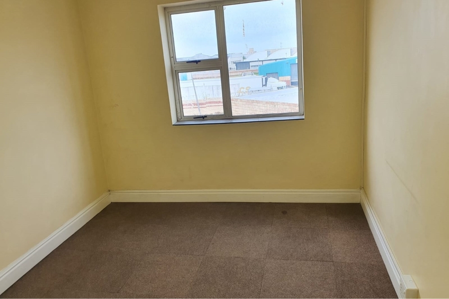 To Let commercial Property for Rent in North End Eastern Cape